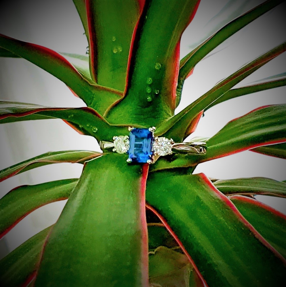 Platinum-&-Aquamarine-Ring-RPT00174