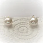 Gold-Clip-On-Pearl-Earrings-CE00001