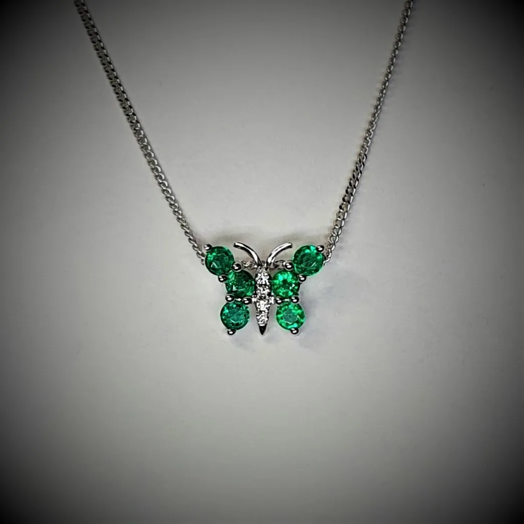 Emerald-&-Diamond-Butterfly-Pendant-Necklace-PCA00417