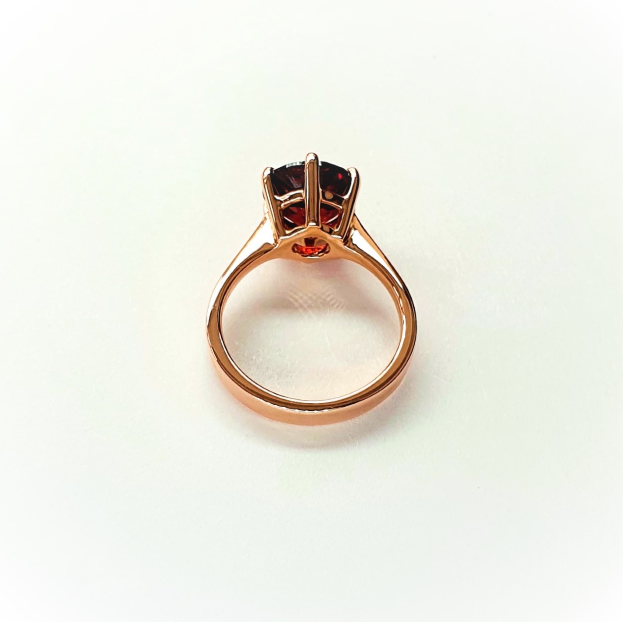 9ct-Rose-Gold-Mozambique-Garnet-Ring-R0126