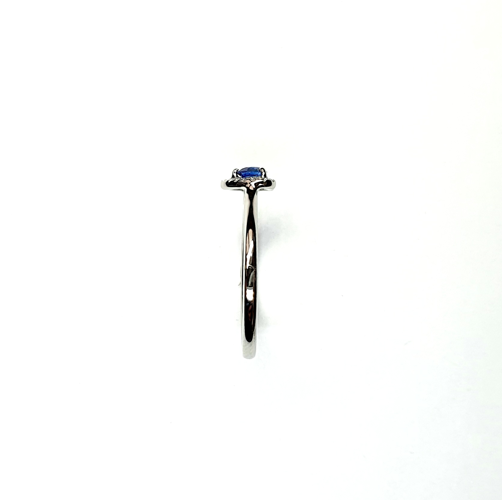 18ct-White-Gold-Sapphire-&-Diamond-Heart-Ring-RA0671
