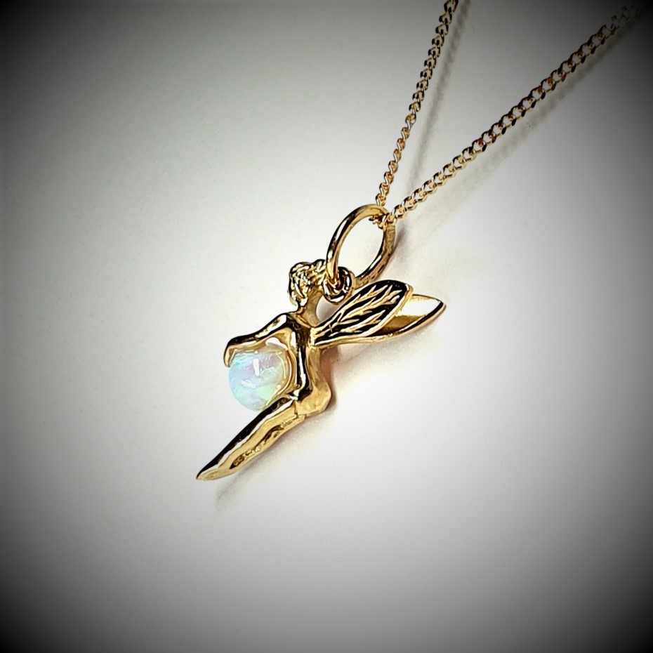 9ct-Yellow-Gold-Fairy-Pendant-Necklace-CMP00014