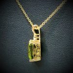 18ct-Gold-Peridot-Pendant-&-Chain-Necklace
