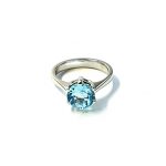 9ct-White-Gold-9mm-Round-Blue-Topaz-Ring-R0127