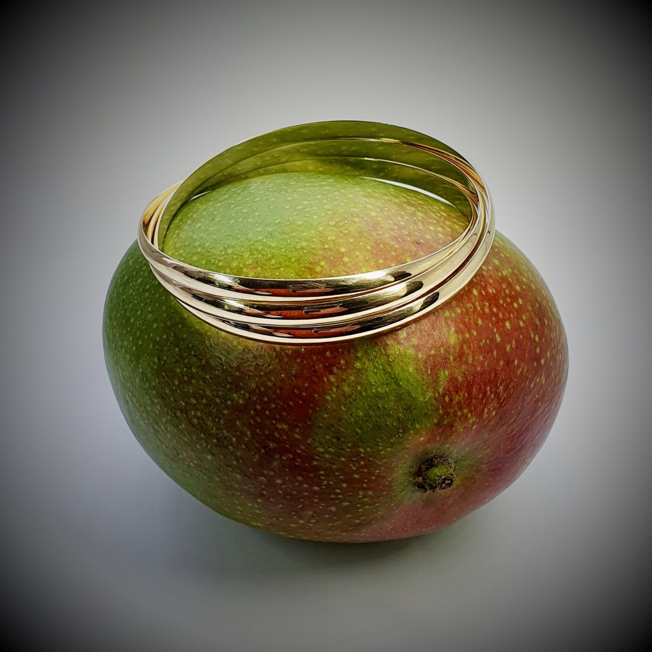 All-9ct-Yellow-Gold-Russian-Trinity-Bangle-B00055