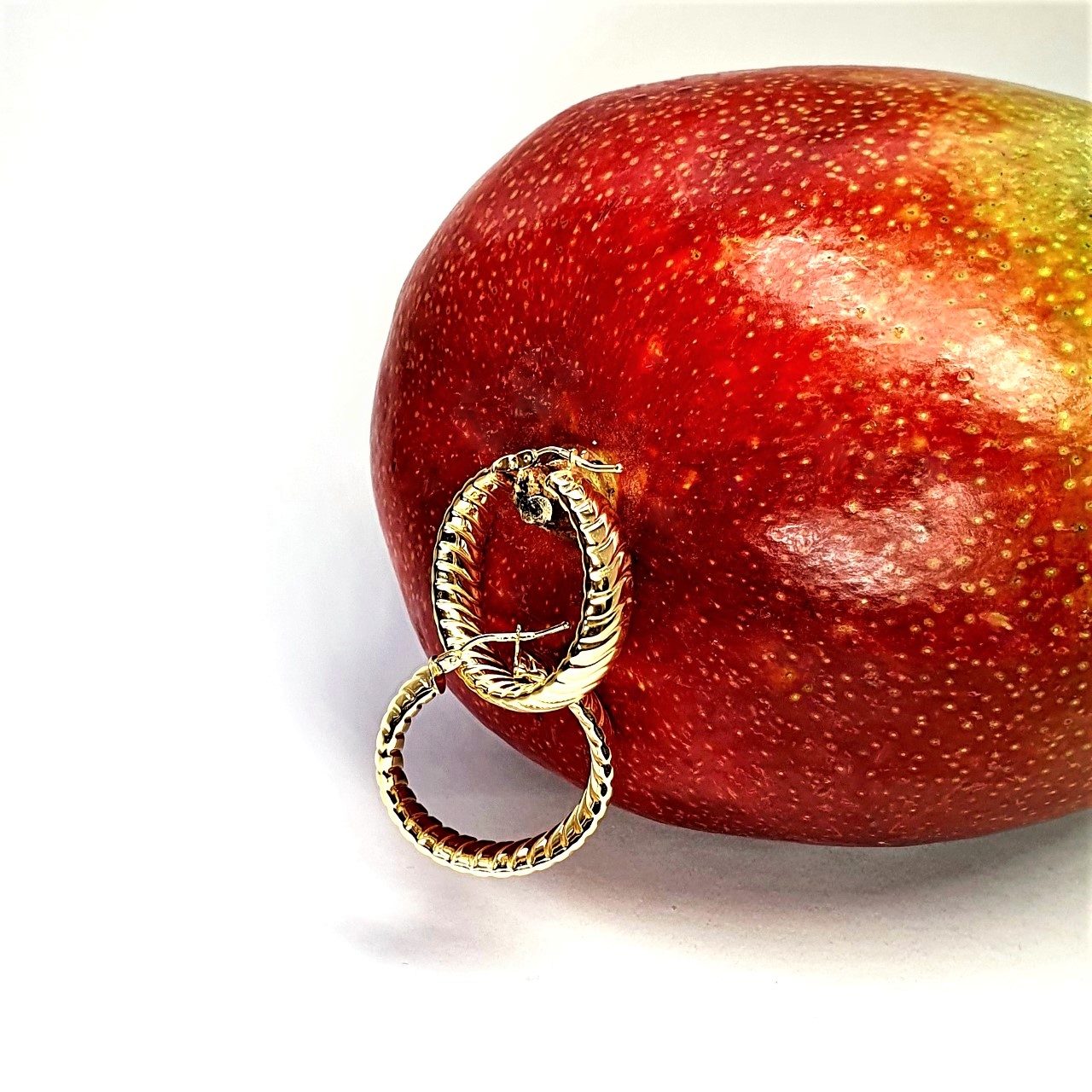 25mm-Diameter-9ct-Gold-Twist-Hoop-Earrings--5.9mm-Wide-EL00152