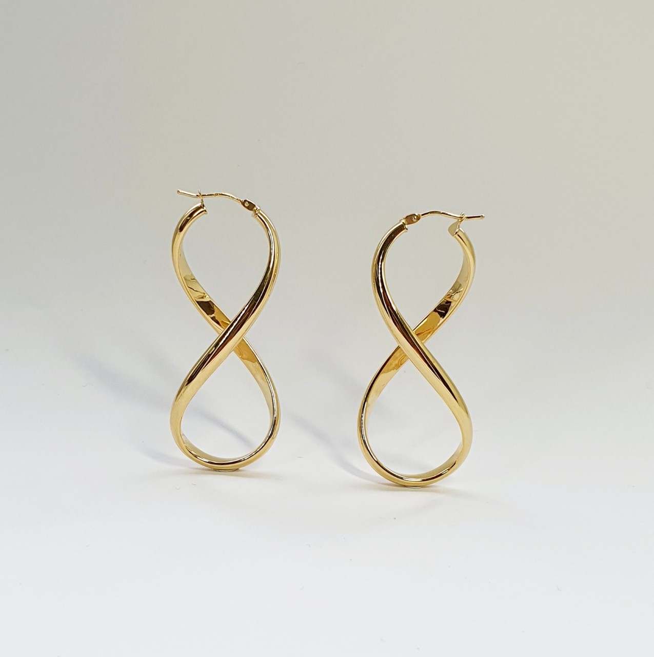 9ct-Gold-Figure-Of-Eight-Infinity-Hoop-Earrings-EL00155