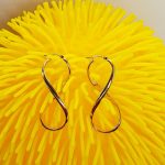 9ct-Gold-Figure-Of-Eight-Infinity-Hoop-Earrings-EL00155