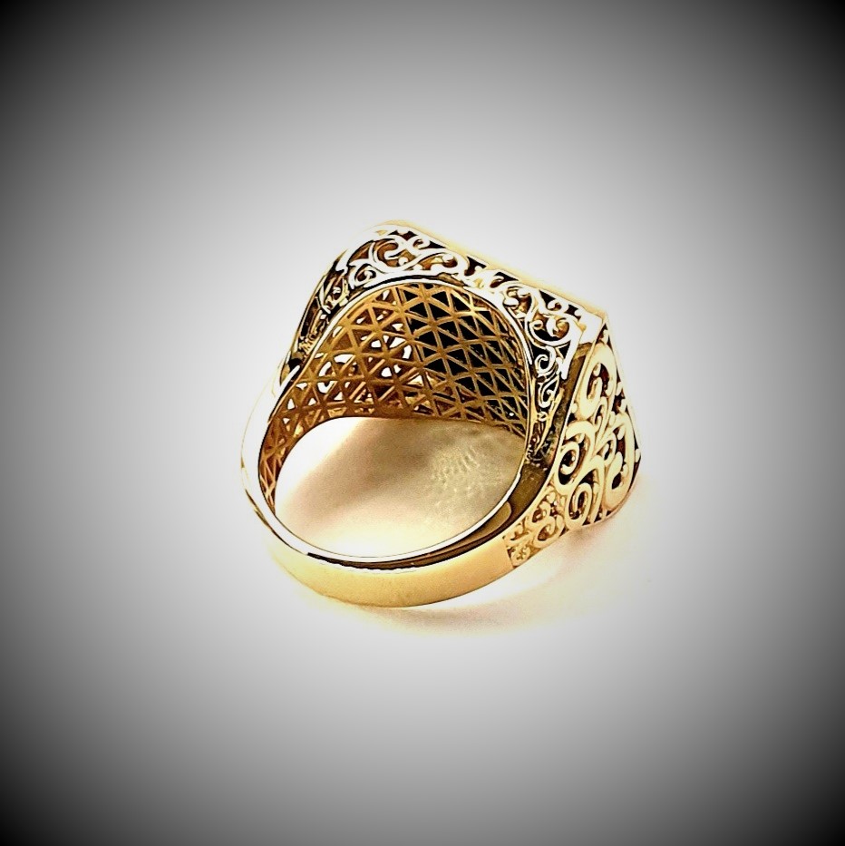 9ct-Gold-Rectangular-Black-Onyx-Signet-Ring-RG00050