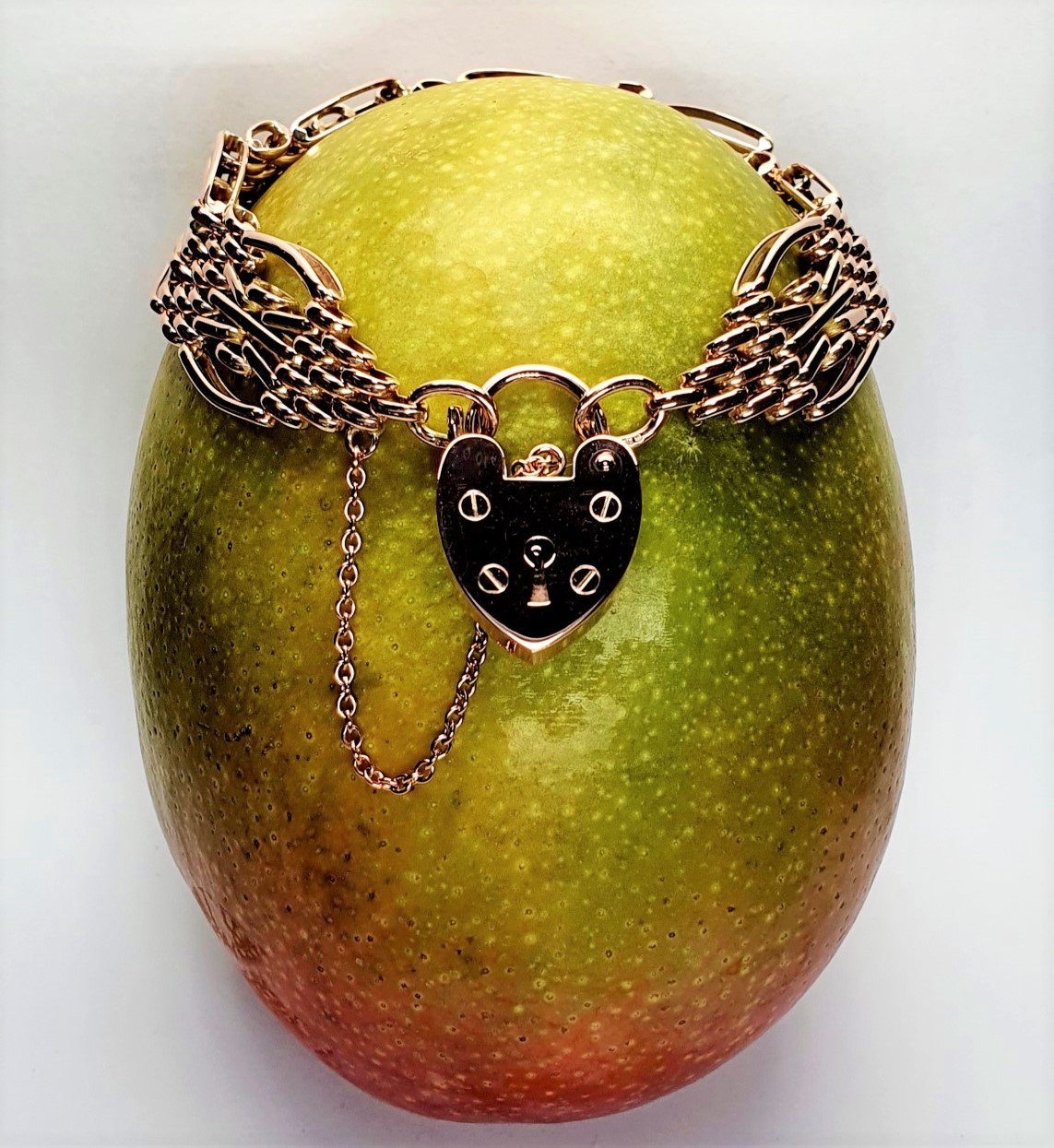 Fancy-Vintage-Rose-Gold-Gate-Bracelet-With-Padlock-Clasp-BLQ00020