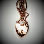 Fancy-Vintage-Rose-Gold-Gate-Bracelet-With-Padlock-Clasp-BLQ00020
