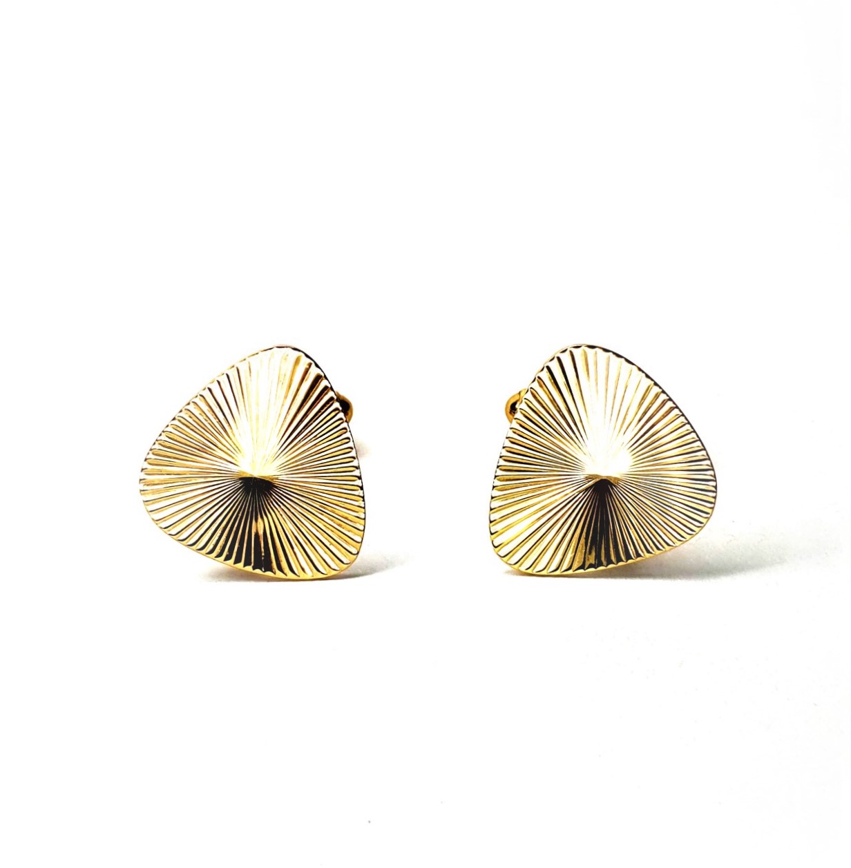 Vintage-Diamond-Cut-Sunburst-Pattern-9ct-Gold Triangular Cufflinks CKNQ0021