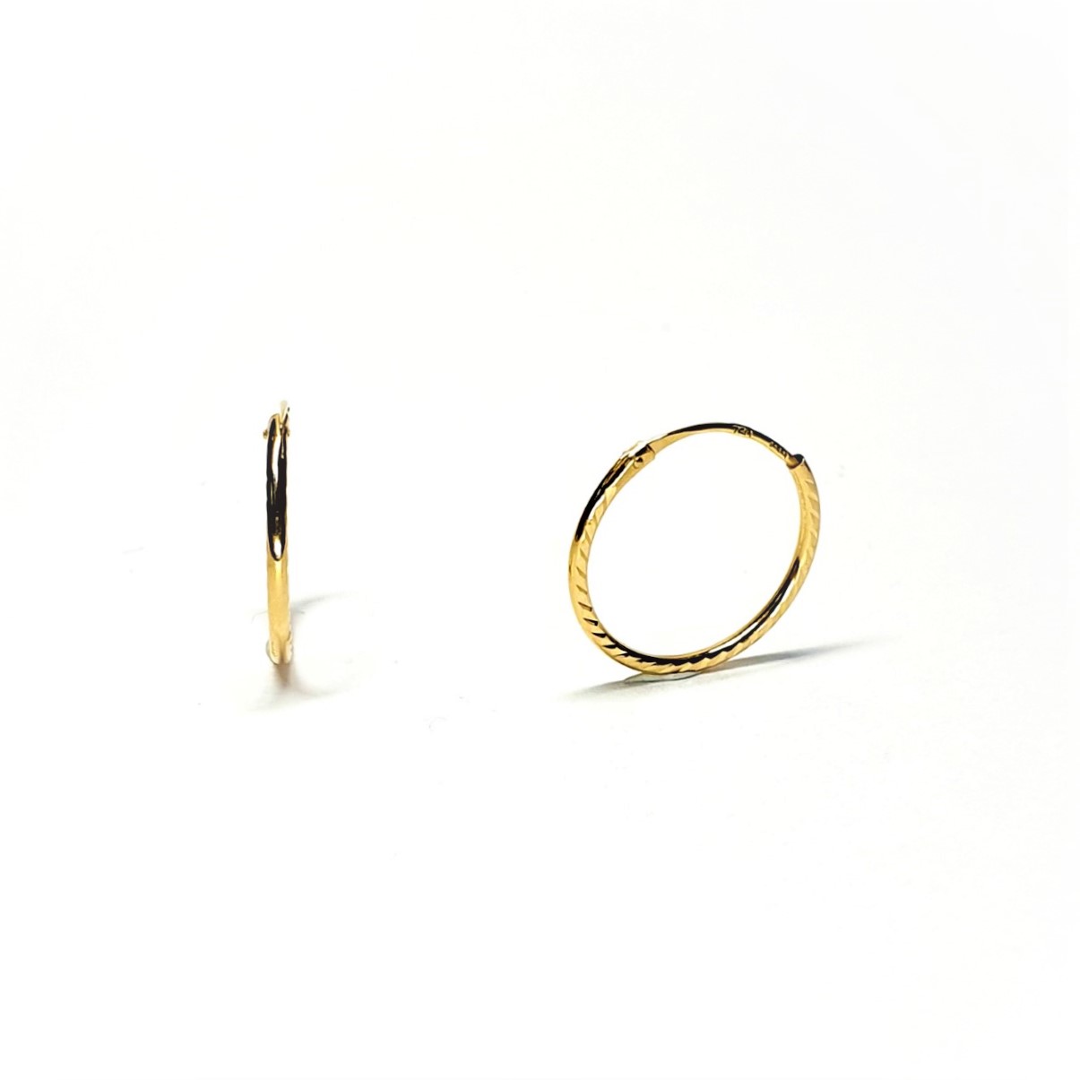 18ct-Yellow-Gold-15mm-Diamond-Cut-Sleeper-Earrings-EL00156