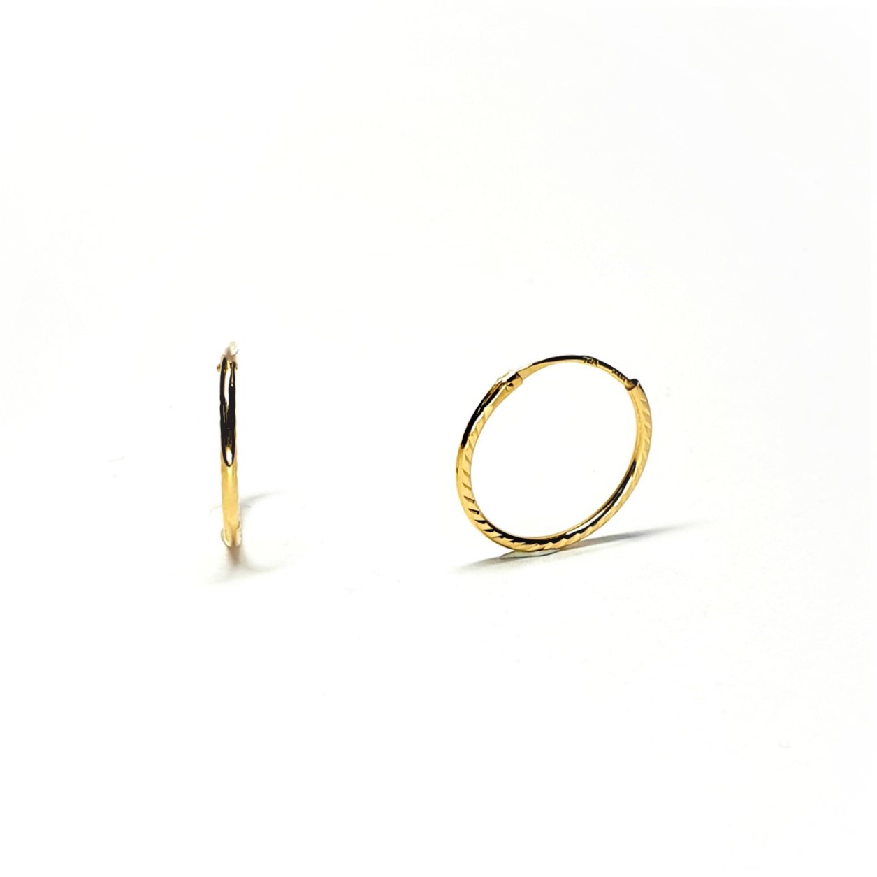 18ct-Yellow-Gold-15mm-Diamond-Cut-Sleeper-Earrings-EL00156