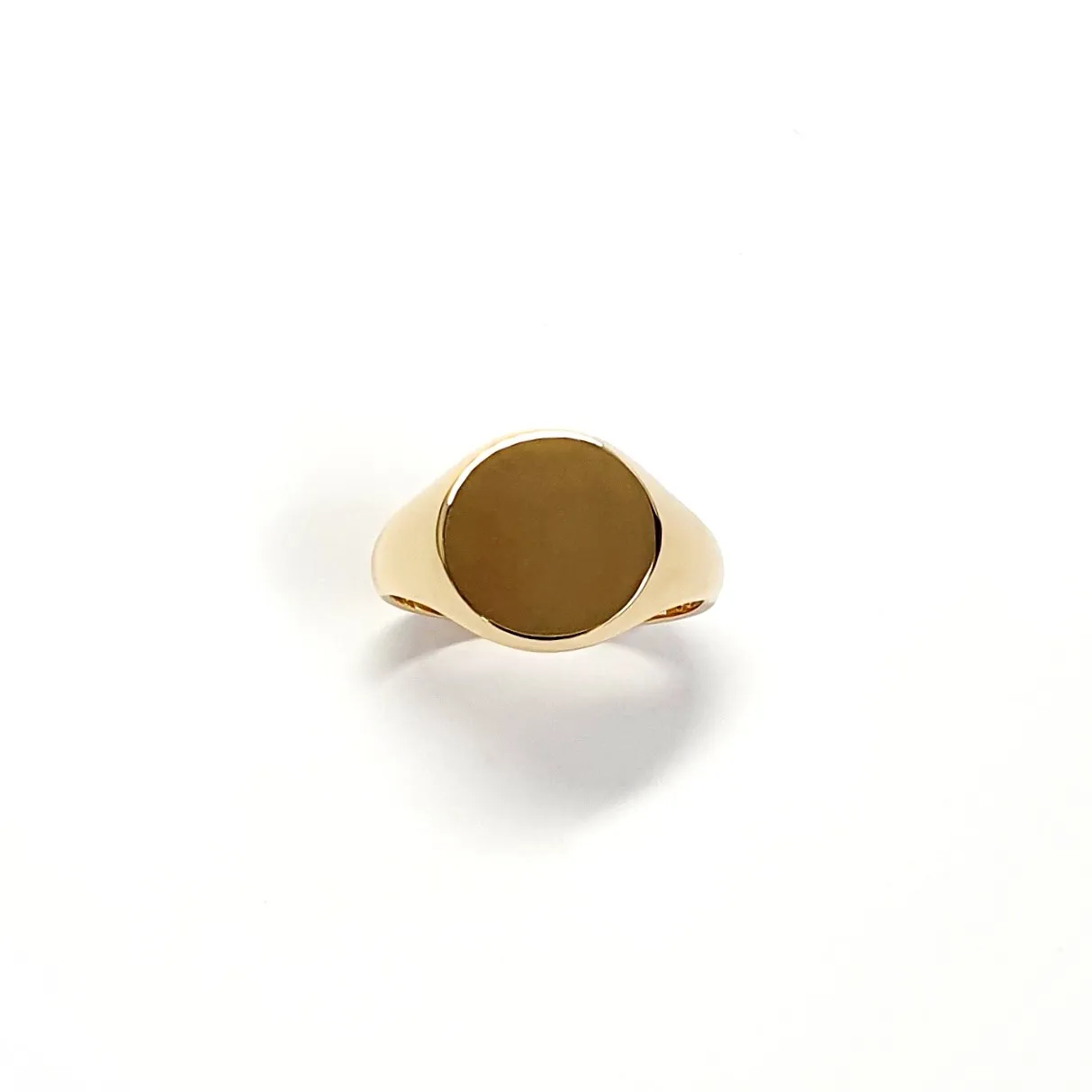Crafted by hand in solid 9ct yellow gold, a classic premium 13mm x 13mm Round signet ring with a highly polished finish for tradition & style