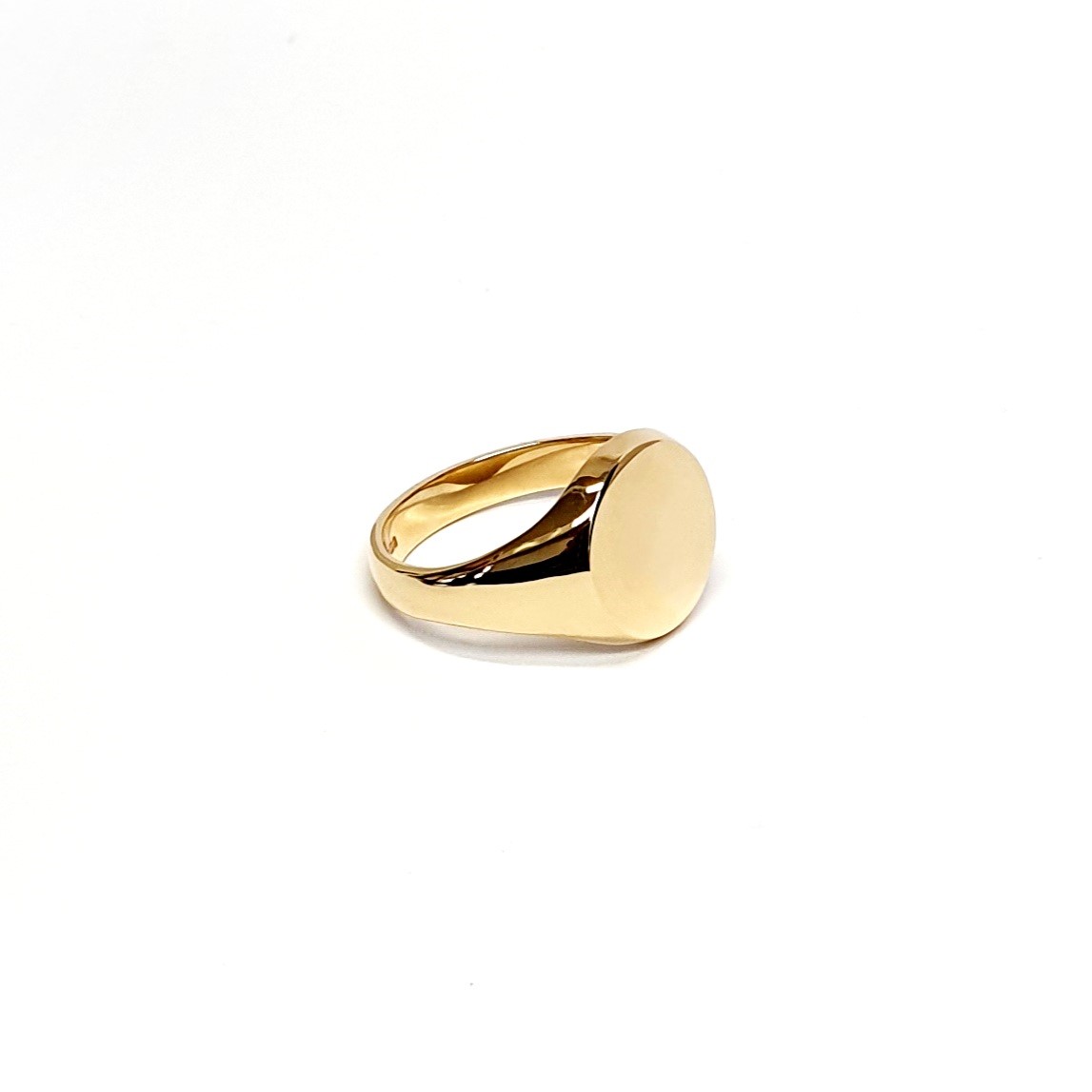 Crafted by hand in solid 9ct yellow gold, a classic premium 13mm x 13mm Round signet ring with a highly polished finish for tradition & style