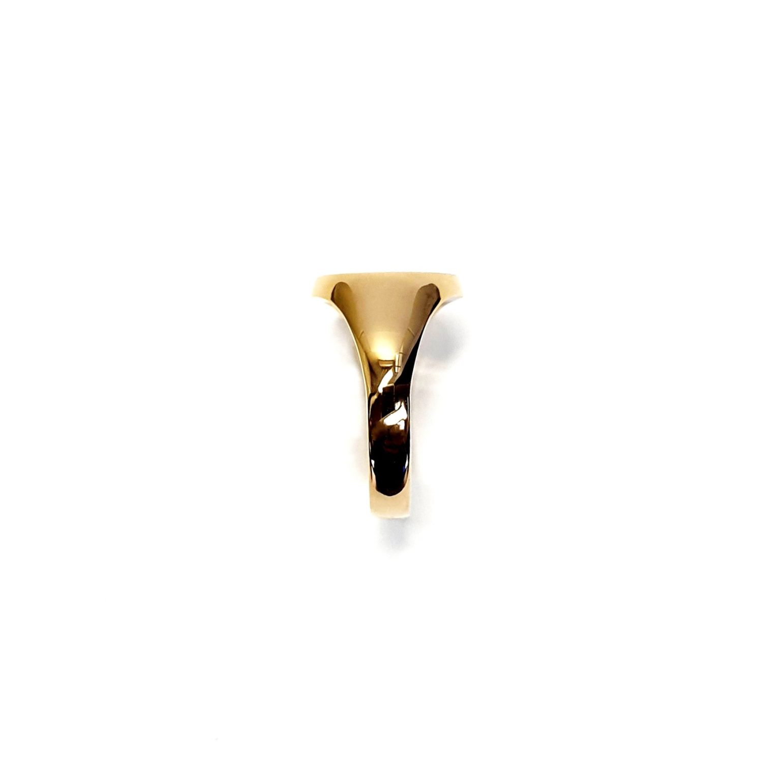 Crafted by hand in solid 9ct yellow gold, a classic premium 13mm x 13mm Round signet ring with a highly polished finish for tradition & style