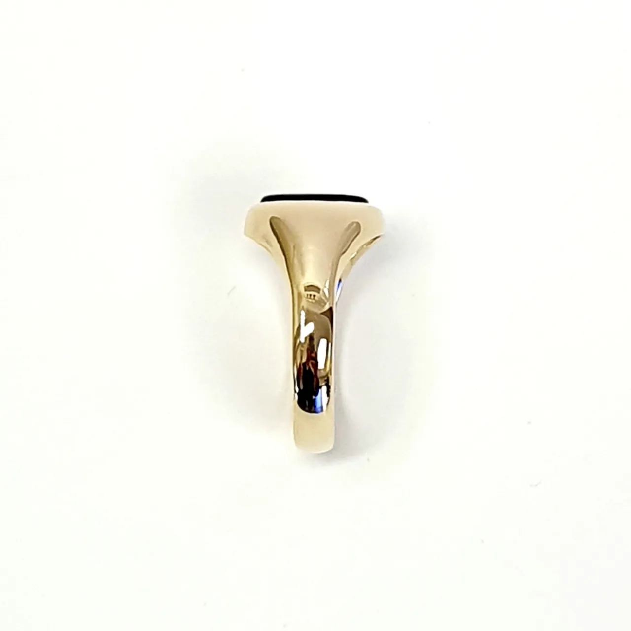 The City of London Jewellers presents the Eyemouth heavy 9ct yellow gold 12mm x 10mm oval Tigers Eye with a slightly curved top rub-over set into a plain polished signet ring, shoulder view facing right.