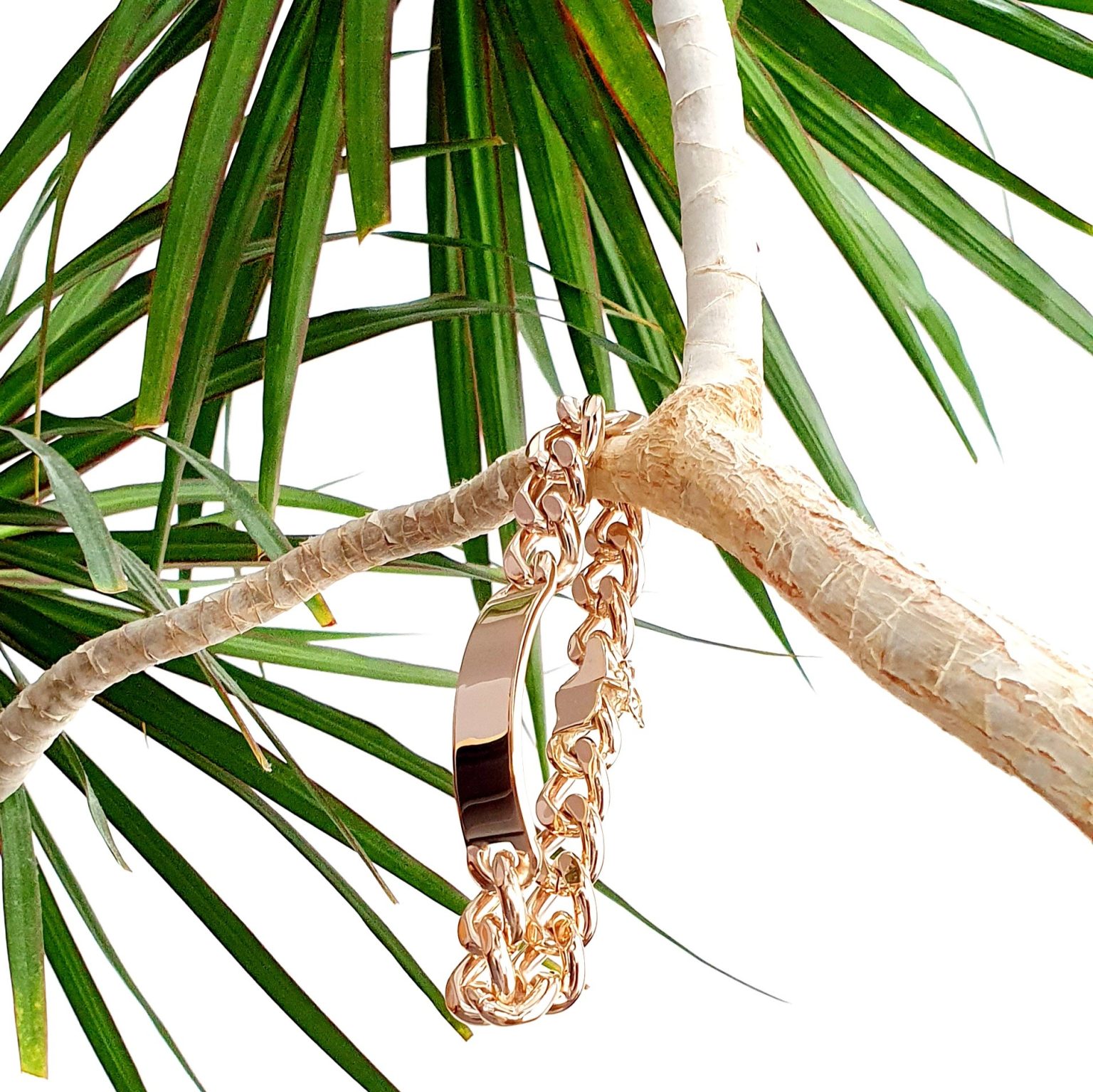 Men's heavy 9ct gold identity bracelet nine inches long weighing 111.3 grammes