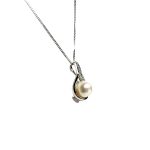 9ct white gold pearl & diamond pendant & chain necklace pc00369.