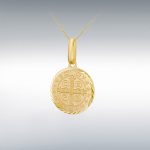 The Lauriston 9ct yellow gold Saint Benedict medal/pendant/necklace PC00543 showing the cross side.