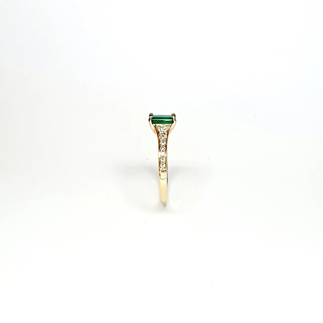 18ct Yellow Gold Emerald Cut Emerald Ring RA00694 with Diamond Tapered Shank to Each Side.