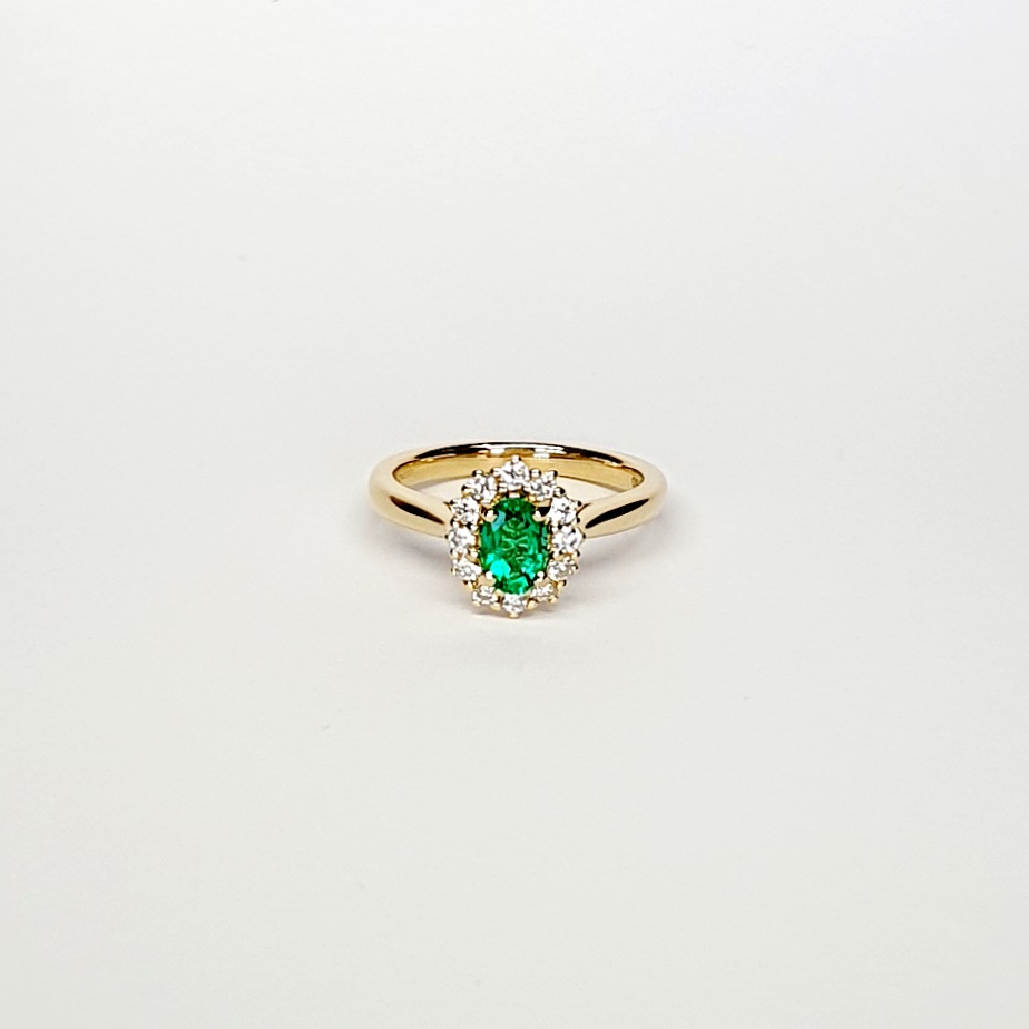 The Highgate 18ct Yellow Gold Oval Emerald and Diamond Cluster Ring RA00695.