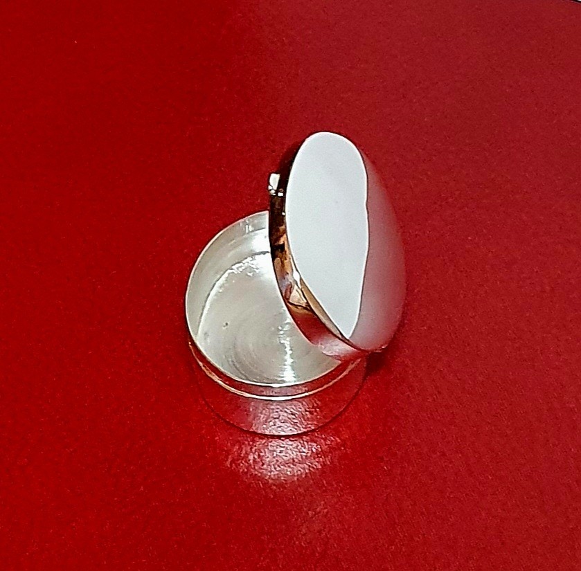 Functional silver oval pill box PB00007 for storing pills or small keepsakes