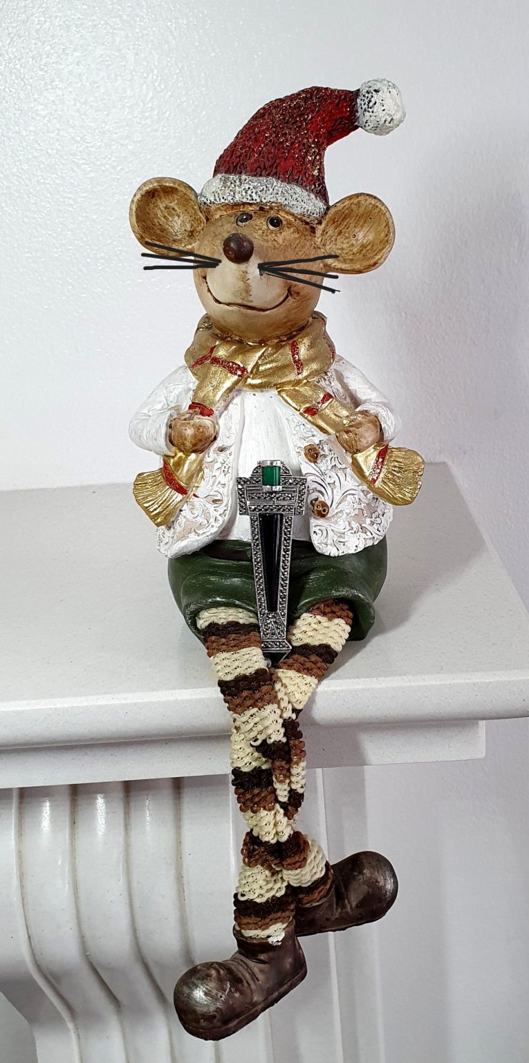 Art Deco-style genuine silver Brooch pin set with Black Onyx, Green Agate, and marcasite BRS00106. Front view on a toy mouse sitting.