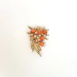 The Dhon bouquet & leaf 9ct gold Pink coral & white pearl brooch BRQ00025.