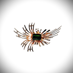 9ct yellow gold green tourmaline spray design brooch.