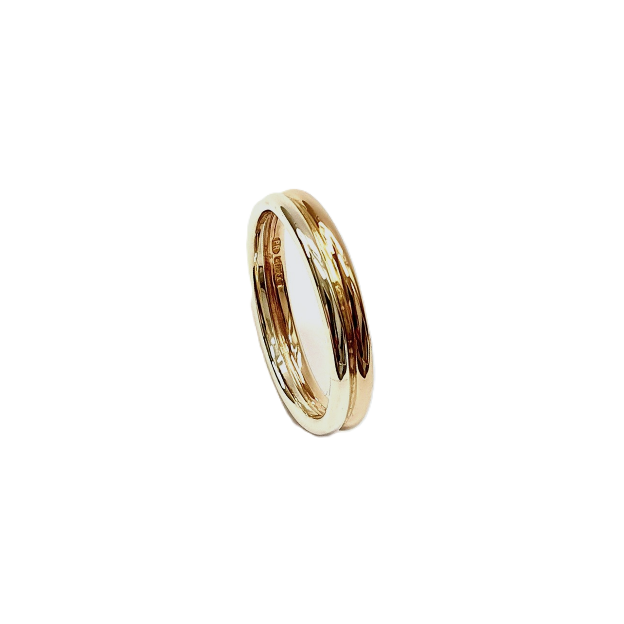 9ct yellow & white gold wedding band showcasing parallel wire design — the Sun & Snow ring’s handcrafted dual-tone structure shown in close detail