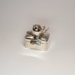 Back of the Humpty Dumpty trinket box.