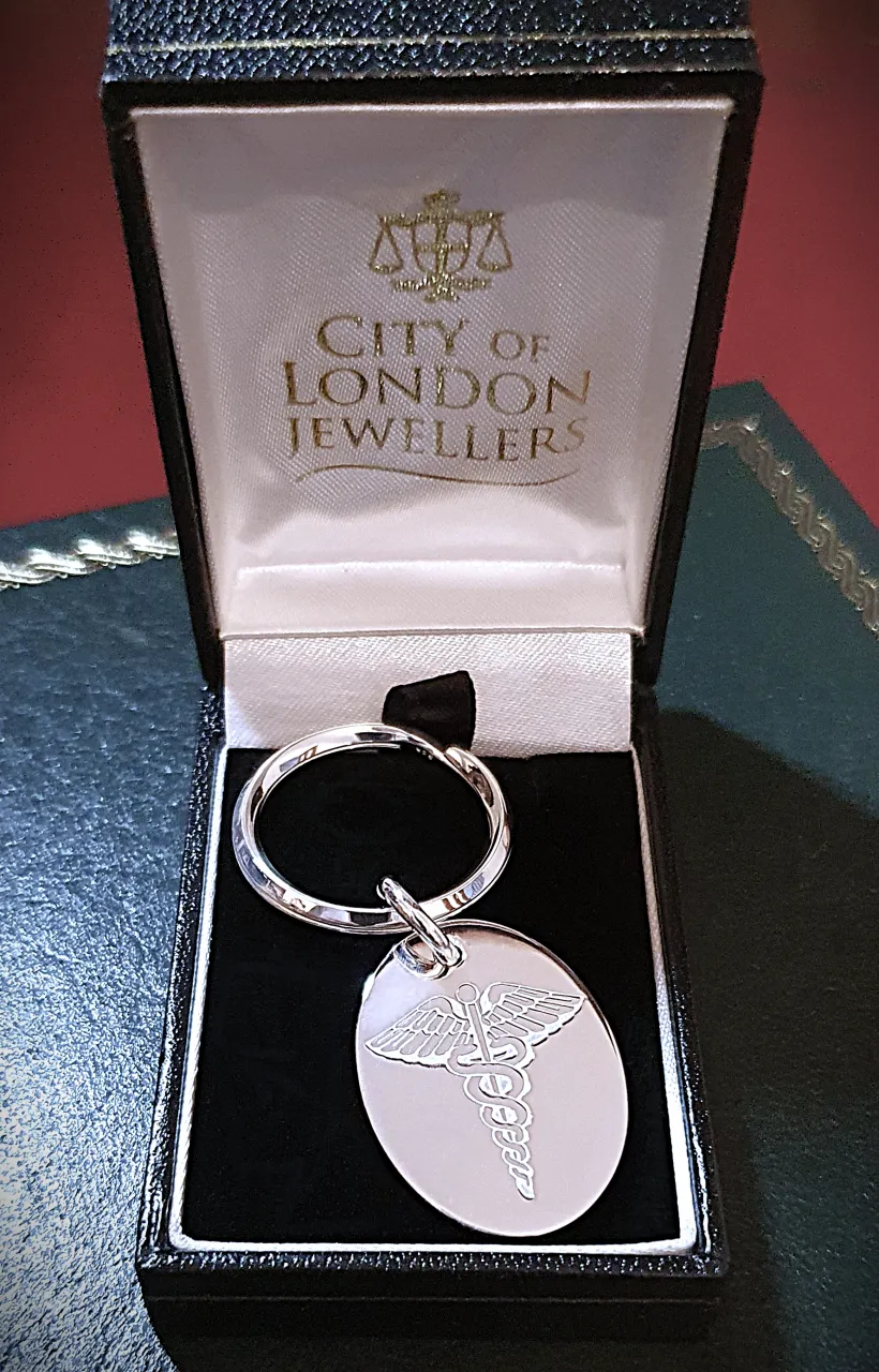 Allergy Alert Tag: Specifically refers to tags highlighting allergies pictured in gift box.