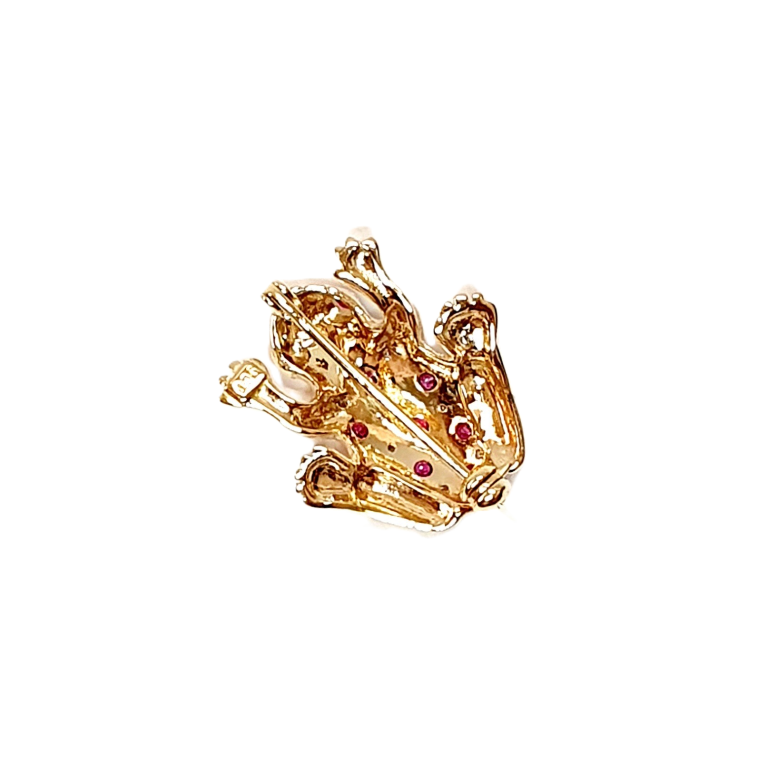 Picture of the back of the toad brooch showing the pin fitting.