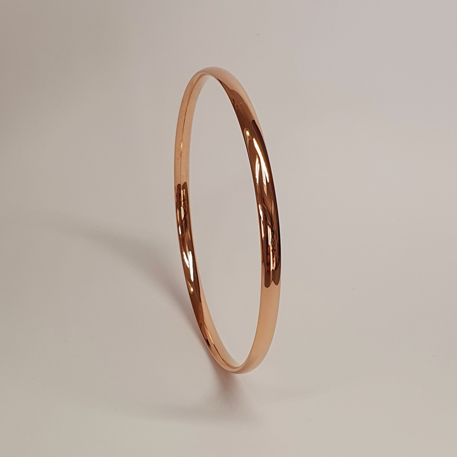 Heavy solid round rose gold bangle B00056.