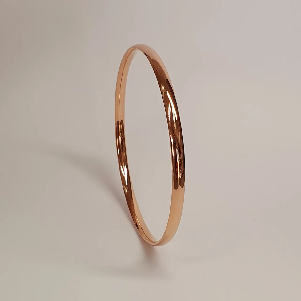 Heavy solid round rose gold bangle B00056.
