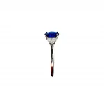 Sapphire & Diamonds Three Stone Ring close up picture.
