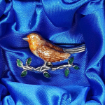 Genuine silver and enamel robin red breast brooch. Pictured in the gift box.