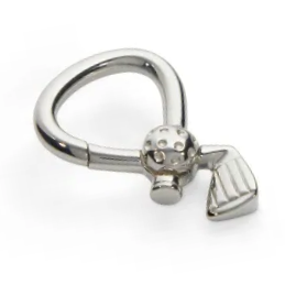 A sterling‑silver golf club and ball key ring shown on a crisp white background, facing right. The reflective finish and sculpted ball detail give the piece a refined, premium appearance.