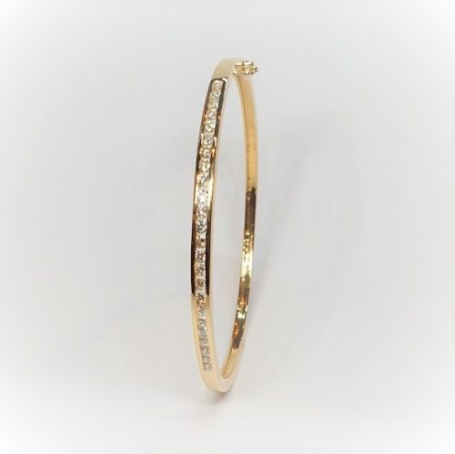 18ct Gold Diamond Bangle BA0032