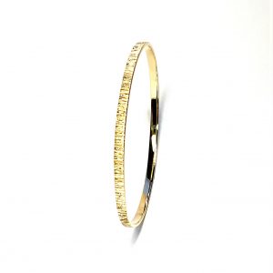 9ct-Gold-Bangle-With-a-Tree-Bark-Pattern-B0050