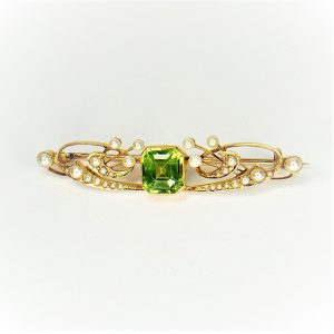 BRQ00021-PERIDOT-BROOCH.jpg
