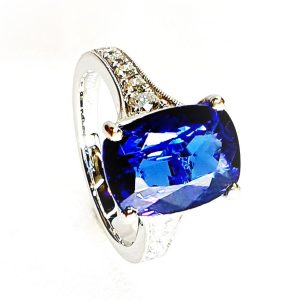 tanzanite-cushion.jpg