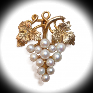 9ct-Gold-pearl-Brooch-Bunch of-Grapes-BRQ00057